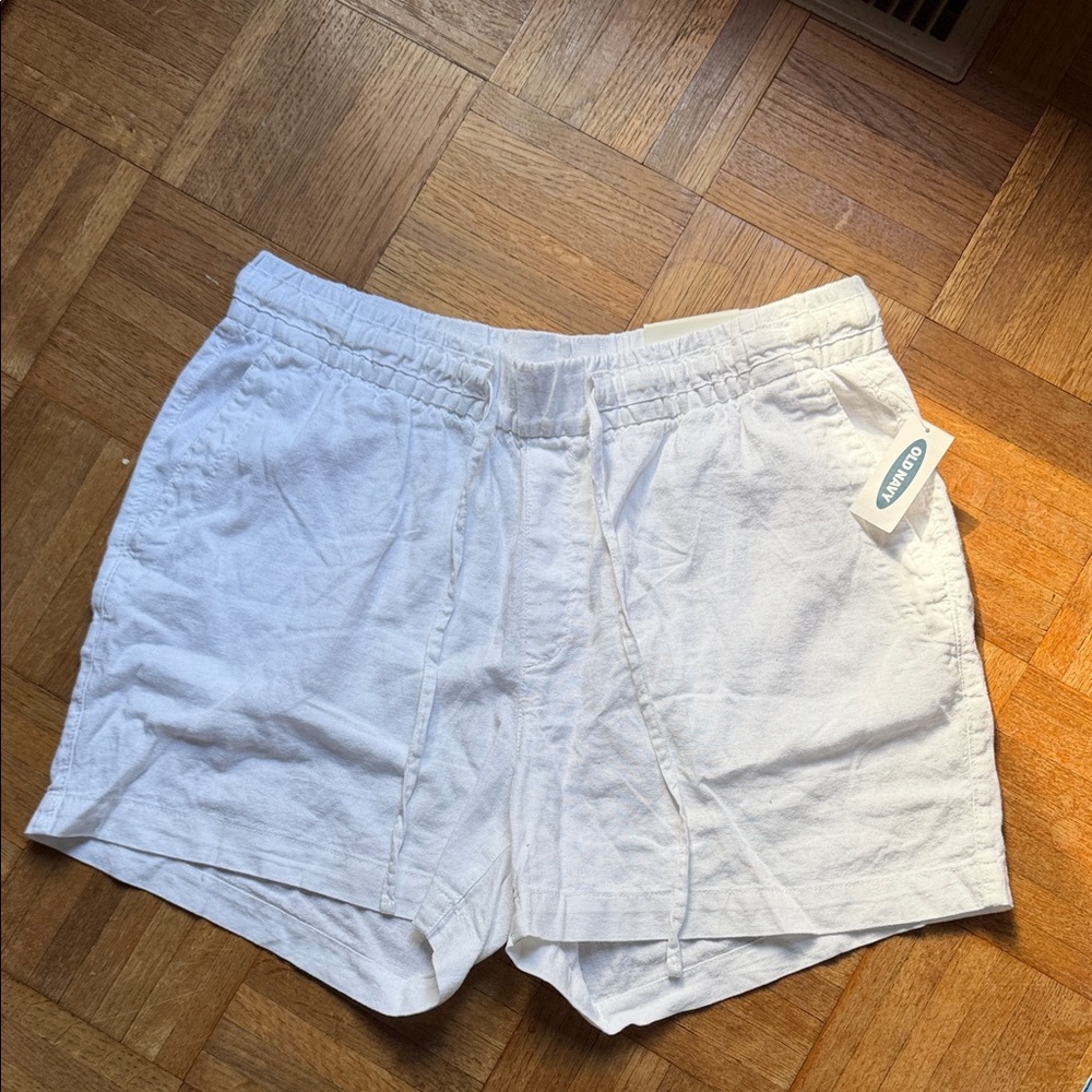 Old Navy White Women's Casual Drawstring Shorts